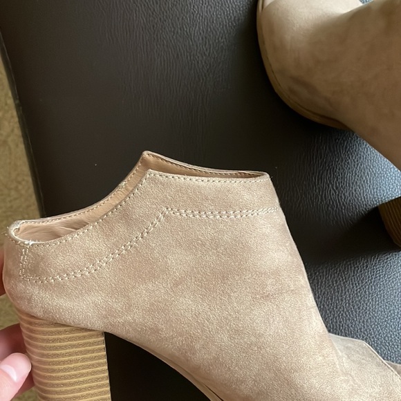 •REPORT• open toe booties - Picture 4 of 4